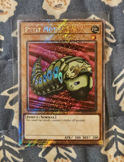 Petit Moth RA04-EN111 (Platinum Secret Rare) 1st Ed NM Yugioh - Image 1