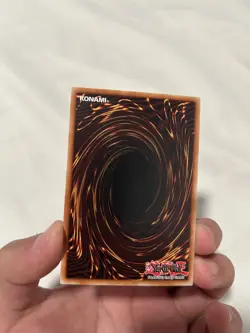 BLUE-EYES WHITE DRAGON - 1ST EDITION MINT CLASSIC (Holo/Texture ART) YUGIOH! - Image 2