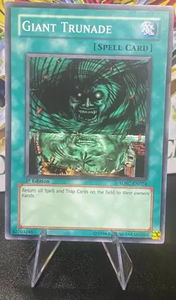 Giant Trunade - SDSC-EN024 - Common - 1st Edition - Yu-Gi-Oh! TCG Card - Image 1
