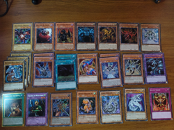 YUGIOH CARDS LOT of ~ 150 YU-GI-OH! COLLECTION WITH HOLO FOILS & RARES - Image 1
