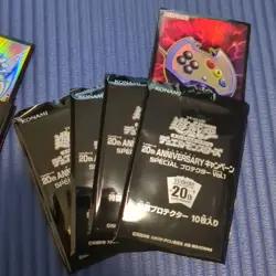 YuGiOh 20th Anniversary Sleeves BlueEyes Ultra Rare Used - Image 4