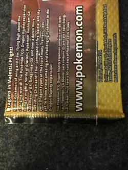 *Rare* Pokemon 2018 Dragon Majesty Booster Pack x 1 Sealed Salamence Sun & Moon - Image 5