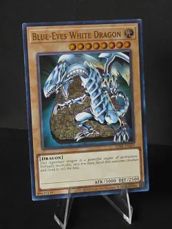Yugioh Blue-Eyes White Dragon SDBE-EN001 Ultra Rare 1st Ed LP - Image 2