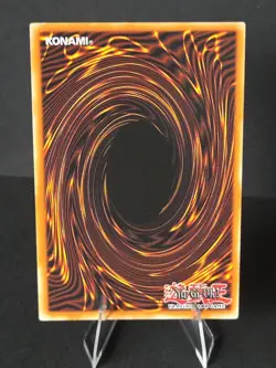 Yugioh Blue-Eyes White Dragon SDBE-EN001 Ultra Rare 1st Ed LP - Image 3