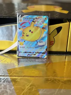 PokÃ©mon TCG Flying Pikachu VMAX Holo Ultra Rare Card 007/025 Celebrations NM - Image 1