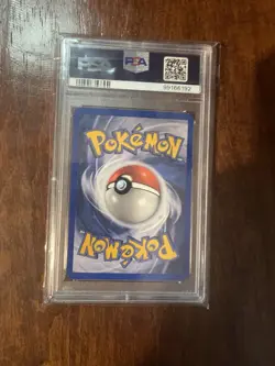 Pokemon Rayquaza Holo Rare Card 9/106 EX Emerald 2005 PSA 8 - Image 2
