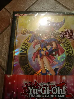 Yugioh Dark Magician Girl 9 Pocket Binder (180 Cards) NEW (Wrap Wear On Plastic) - Image 2