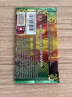 Pokemon Black & White Dragons Exalted Booster Pack Factory Sealed (Rayquaza Art) - Image 2