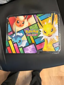 Pokemon Cards Eevee Treasure Chest Eeveelution Collectible Lunchbox Tin 5 Packs - Image 4