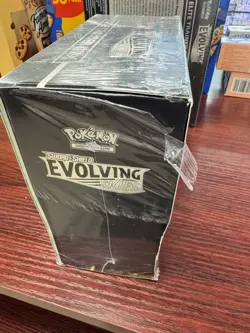 Pokemon TCG Sword & Shield Evolving Skies Elite Trainer Box ETB Factory Sealed ï¿¼ - Image 3