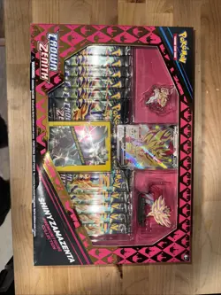 Pokemon TCG: Crown Zenith Premium Figure Collection Shiny Zamazenta Brand NEW - Image 1