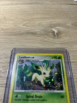 Leafeon Holo Rare Card Majestic Dawn 24/100 LP Pokemon TCG - Image 2