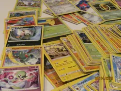 POKEMON LOT OF 320 CARDS, 303 Stage 1, 14 Stage 2, 2 restored, 1 reverse Halo - Image 4