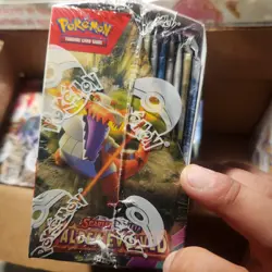 Pokemon TCG: Scarlet & Violet - Paldea Evolved Booster Box - 36 Packs - Image 4