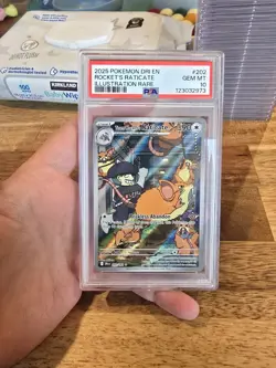 2025 POKEMON DESTINED RIVALS ILLUSTRATION RARE TEAM ROCKET'S RATICATE PSA 10 - Image 1