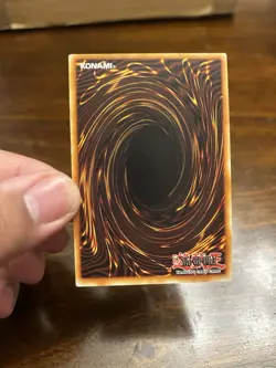 Vanquish Soul Hollie Sue Yu-Gi-Oh! Psychic/Effect Card - Image 3