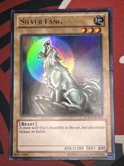 Silver Fang - LP - LCYW-EN004 - Unlimited - Ultra Rare - Yu-Gi-Oh! TCG - Image 1