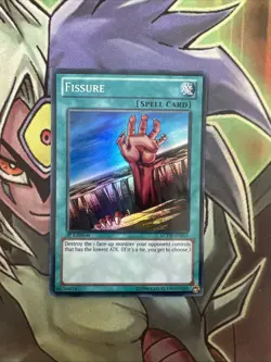 LCYW-EN055 Fissure Super Rare 1st Edition NM Yugioh Card - Image 3