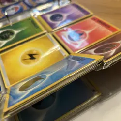 Pokemon Pikachu Binder  with ~350 cards Pokémon Player’s Collection - Image 8