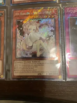 Lot Of 10 Rare Holo Yu-Gi-Oh Cards! All NM (See Pictures & Description) - Image 9