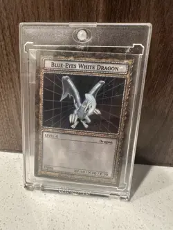 Yugioh Dungeon Dice Monsters Blue Eyes White Dragon B1-01 Card Promo - Image 1