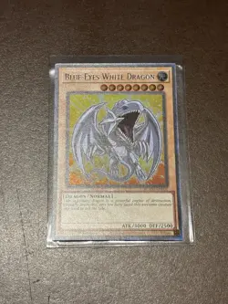 ðŸ”¥ YUGIOH Blue-Eyes White Dragon BLMM-EN001 CHIBI ART SECRET RARE NM 1ST EDITION - Image 1