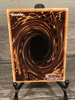 Yugioh TCG Red Eyes Black Dragon LC01-EN006 Holo Rare 25th NM/M!! - Image 8