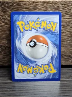 Pikachu 28/78 Pokémon Go Holo Rare Pokémon Card TCG 2022 NM - Image 2