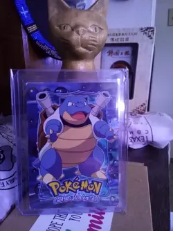 Pikachu 28/78 Pokémon Go Holo Rare Pokémon Card TCG 2022 NM - Image 3