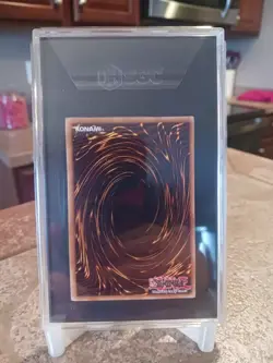 Dark Magician BPT-007 2003 Collector’s Tin Secret Rare YuGiOh SGC 8.5 NM-Mint - Image 2