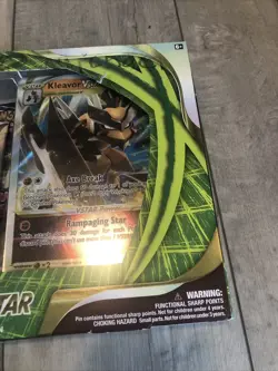 Pokémon TCG - Kleavor VSTAR Premium Collection FACTORY SEALED - Image 3