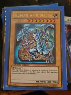 Blue-Eyes White Dragon (25th Anniversary Edition) LC01-EN004 Ultra Rare Yugioh! - Image 1