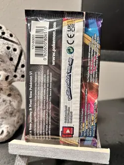 Pokémon TCG Sword & Shield Pack - 10 Cards - Image 5