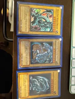 3 yugioh Blue eyes white dragon cards, 3 different artwork - Image 1