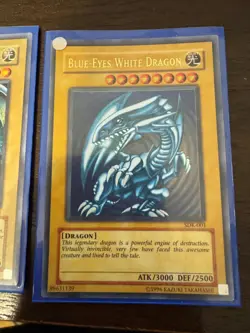 3 yugioh Blue eyes white dragon cards, 3 different artwork - Image 4