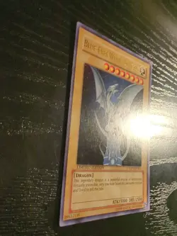 Yu-Gi-Oh Blue-Eyes White Dragon Ultra Rare Limited Edition YAP1-EN001 - Image 4
