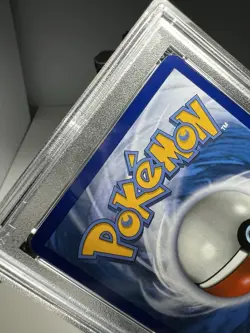 Pikachu (Full Art) RC29-32 Generations: Radiant Collection Holo - Image 7