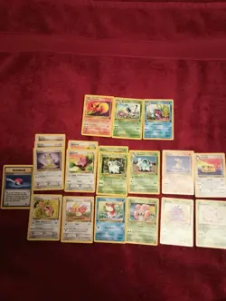 Pokémon TCG Jungle First Edition Mixed Lot - Image 1