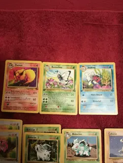 Pokémon TCG Jungle First Edition Mixed Lot - Image 6