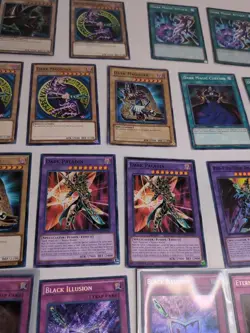 Dark Magician LOT YuGiOh Card Lot Of 21 YGLD LEDD LDK2 LC01 SBC1 SD6 Common Rare - Image 10