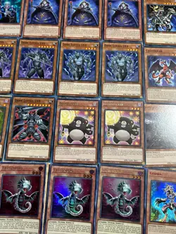 Yugioh Fiend Zombie Deck Lot 19 comes sleeved and deck box - Image 5