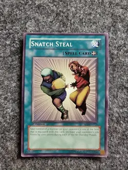 Snatch Steal SD2-EN013 Structure Deck: Zombie Madness 1st Edition - Image 1