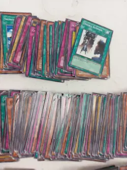 Large Bundle of 500+ Authentic Yu-Gi-Oh! Trading Cards Mixed Types - Image 12