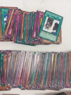 Large Bundle of 500+ Authentic Yu-Gi-Oh! Trading Cards Mixed Types - Image 3