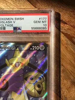 Pokemon Card Aegislash V 177/185 Holo Vivid Voltage PSA 10 GEM MINT - Image 5