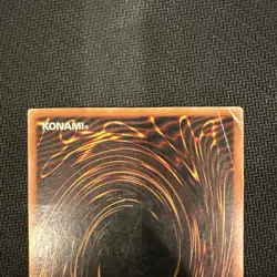 Yugioh Yu-Gi-Oh Blue-Eyes White Dragon Kaiba SKE-001 HOLO Rare 1st Edition  - Image 6