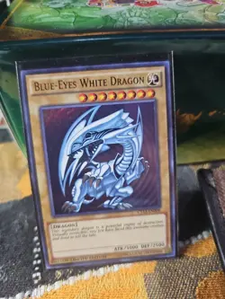 Yu-Gi-Oh! Blue-Eyes White Dragon And Dark Magician - Image 4