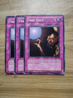 Yu-Gi-Oh -  Trap Hole  3X - Full Playset - Image 1