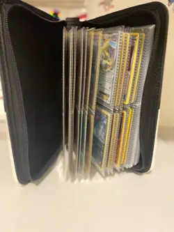 Pokémon Ultraball 400-Card Zipper Binder – Water-Resistant, 3-Ring, Double-Sided - Image 6