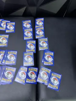 250+ Pokemon Cards Lot Damaged mid Era Base Set Pikachu Cyndaquil Meowth - Image 7